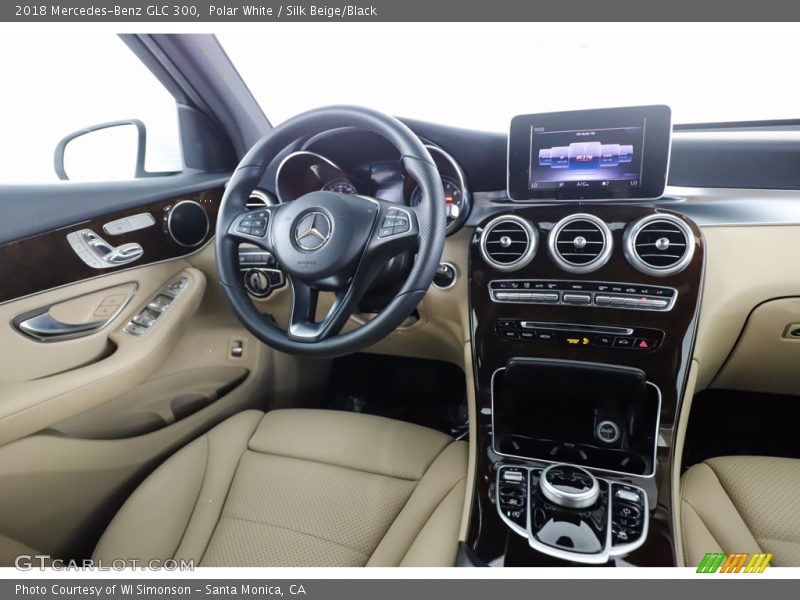 Polar White / Silk Beige/Black 2018 Mercedes-Benz GLC 300
