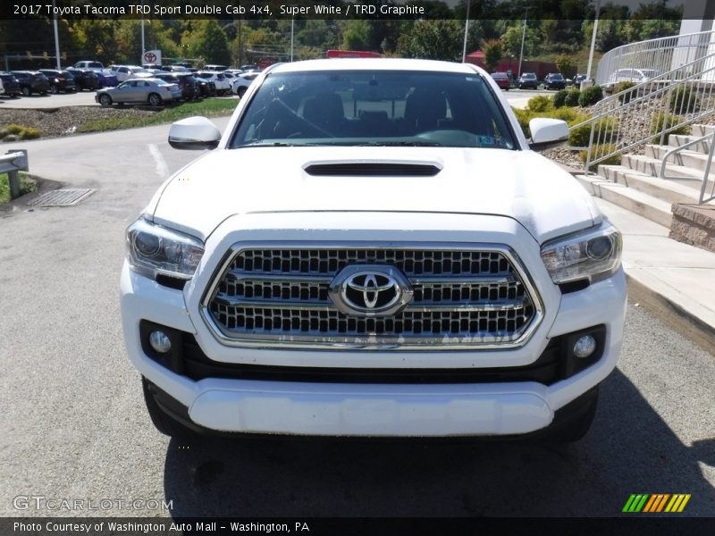 Super White / TRD Graphite 2017 Toyota Tacoma TRD Sport Double Cab 4x4