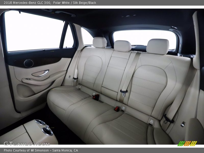 Polar White / Silk Beige/Black 2018 Mercedes-Benz GLC 300