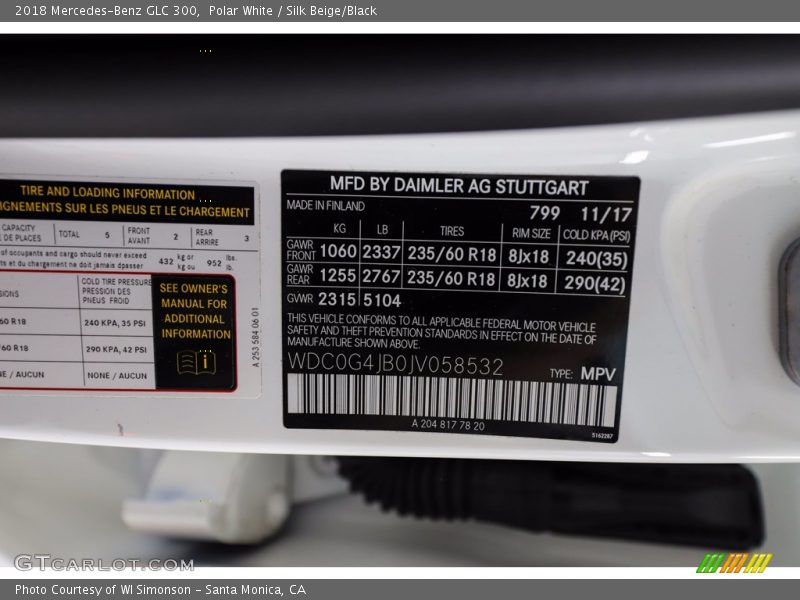 Polar White / Silk Beige/Black 2018 Mercedes-Benz GLC 300