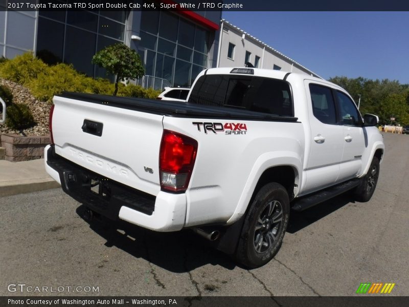 Super White / TRD Graphite 2017 Toyota Tacoma TRD Sport Double Cab 4x4