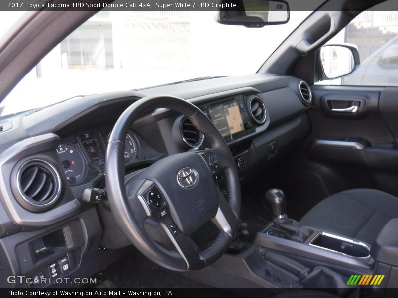 Super White / TRD Graphite 2017 Toyota Tacoma TRD Sport Double Cab 4x4