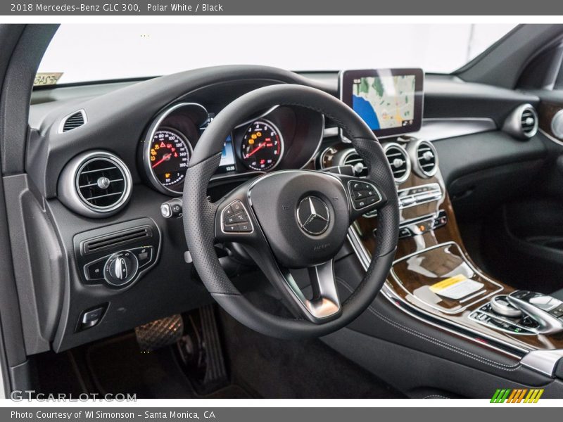 Polar White / Black 2018 Mercedes-Benz GLC 300