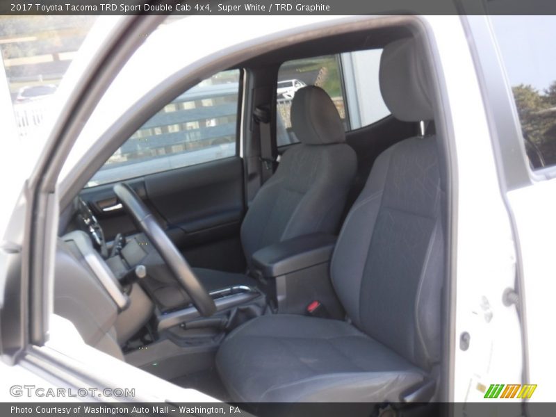 Super White / TRD Graphite 2017 Toyota Tacoma TRD Sport Double Cab 4x4