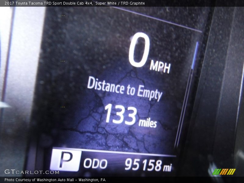 Super White / TRD Graphite 2017 Toyota Tacoma TRD Sport Double Cab 4x4