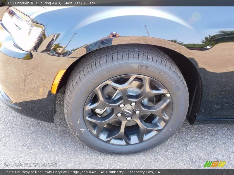  2020 300 Touring AWD Wheel