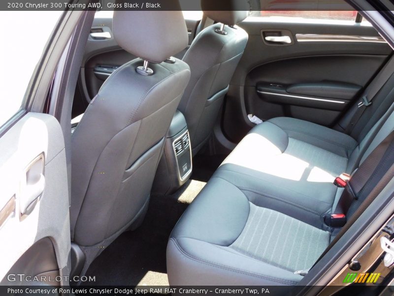 Gloss Black / Black 2020 Chrysler 300 Touring AWD