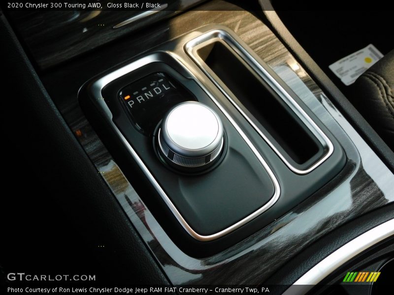Gloss Black / Black 2020 Chrysler 300 Touring AWD