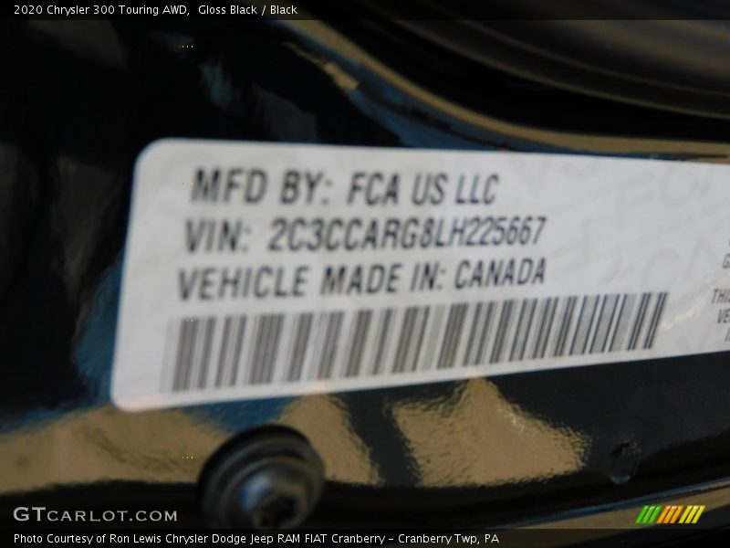Gloss Black / Black 2020 Chrysler 300 Touring AWD