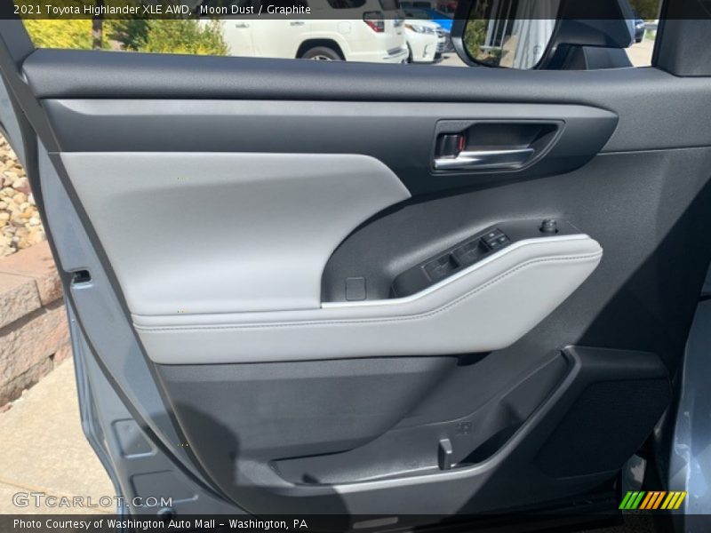 Moon Dust / Graphite 2021 Toyota Highlander XLE AWD