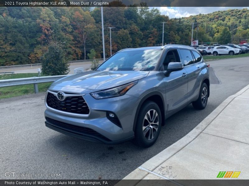 Moon Dust / Graphite 2021 Toyota Highlander XLE AWD