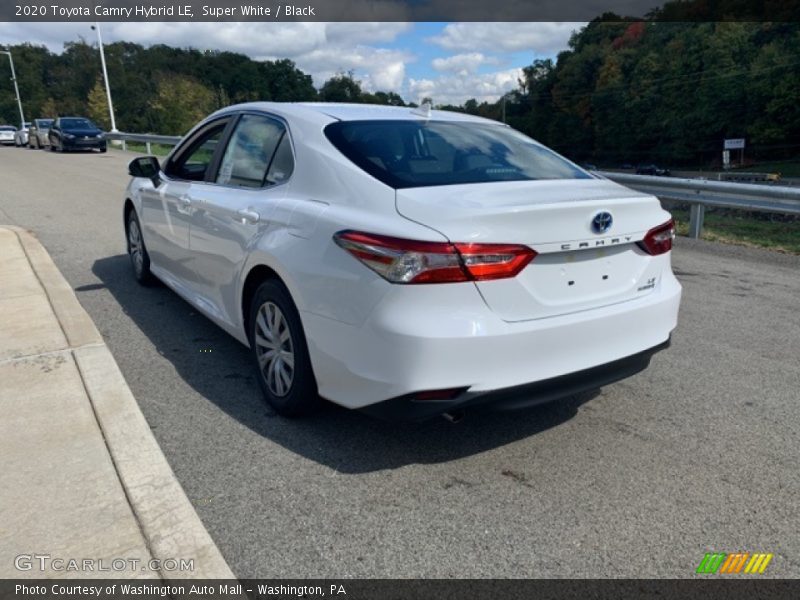 Super White / Black 2020 Toyota Camry Hybrid LE