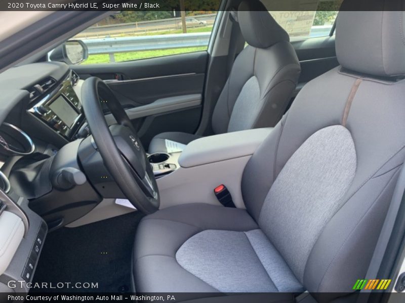 Super White / Black 2020 Toyota Camry Hybrid LE