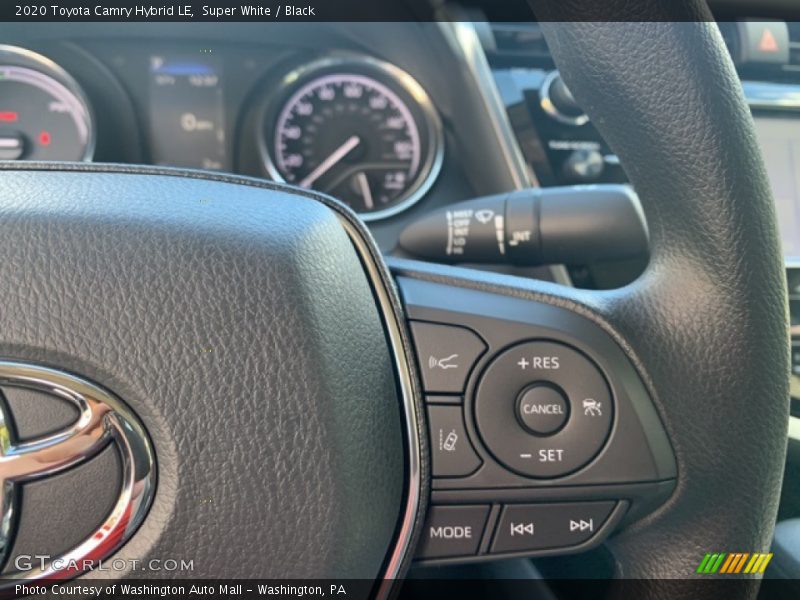 Super White / Black 2020 Toyota Camry Hybrid LE