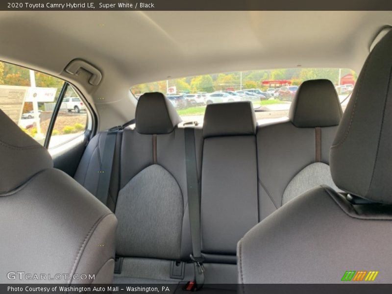 Super White / Black 2020 Toyota Camry Hybrid LE