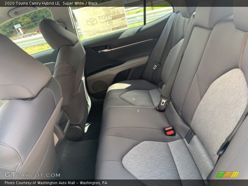Super White / Black 2020 Toyota Camry Hybrid LE