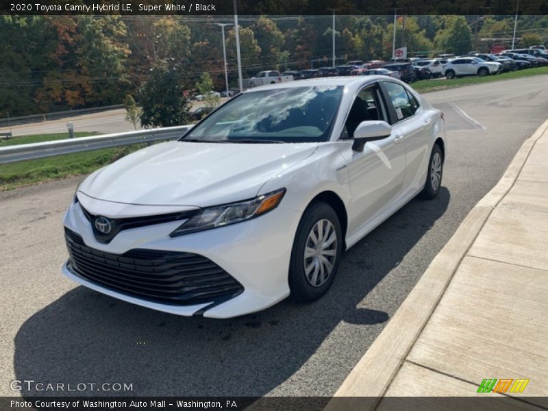 Super White / Black 2020 Toyota Camry Hybrid LE