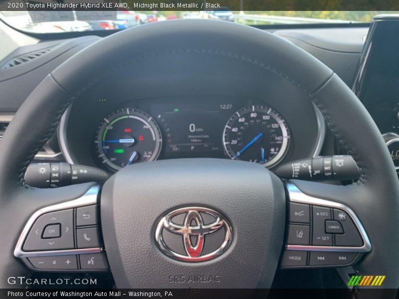 Midnight Black Metallic / Black 2020 Toyota Highlander Hybrid XLE AWD