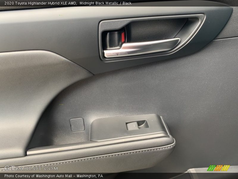 Midnight Black Metallic / Black 2020 Toyota Highlander Hybrid XLE AWD