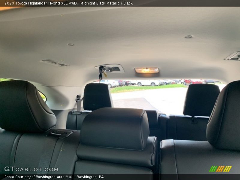 Midnight Black Metallic / Black 2020 Toyota Highlander Hybrid XLE AWD