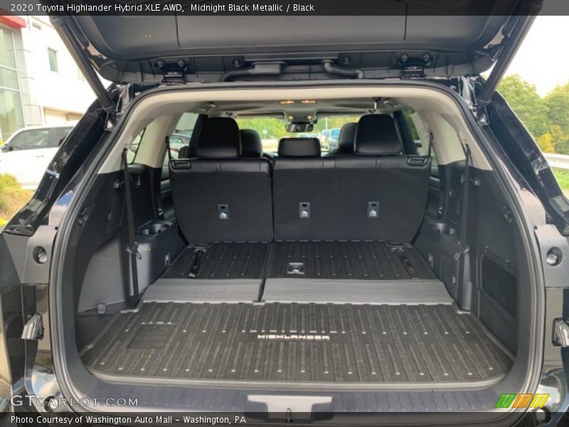 Midnight Black Metallic / Black 2020 Toyota Highlander Hybrid XLE AWD