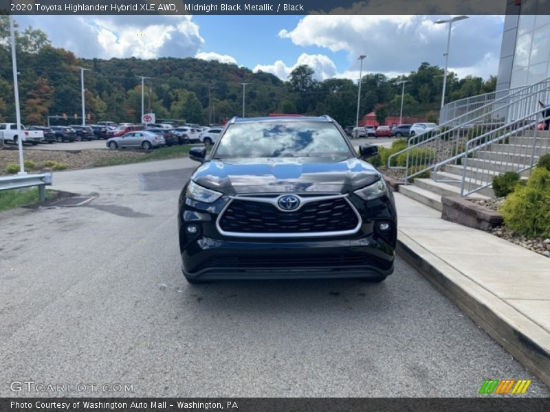 Midnight Black Metallic / Black 2020 Toyota Highlander Hybrid XLE AWD