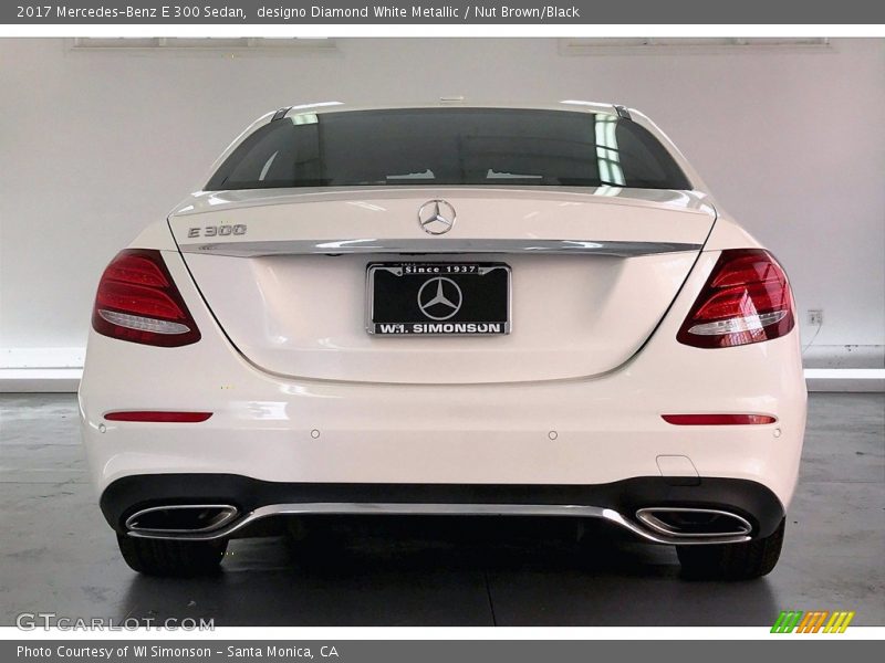 designo Diamond White Metallic / Nut Brown/Black 2017 Mercedes-Benz E 300 Sedan