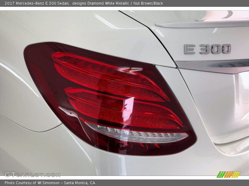 designo Diamond White Metallic / Nut Brown/Black 2017 Mercedes-Benz E 300 Sedan