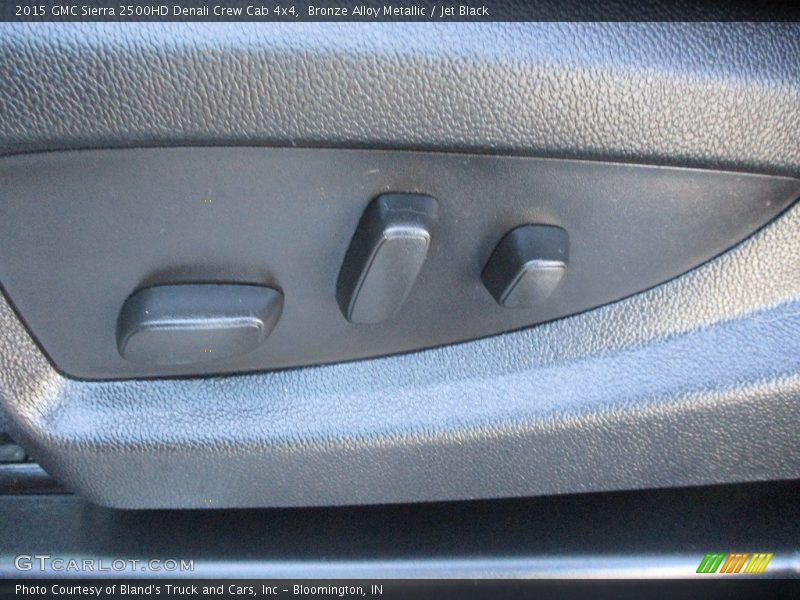 Bronze Alloy Metallic / Jet Black 2015 GMC Sierra 2500HD Denali Crew Cab 4x4