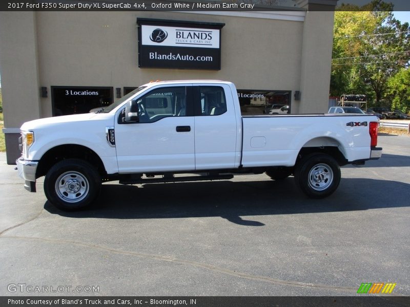 Oxford White / Medium Earth Gray 2017 Ford F350 Super Duty XL SuperCab 4x4