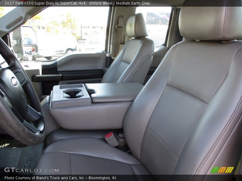 Oxford White / Medium Earth Gray 2017 Ford F350 Super Duty XL SuperCab 4x4