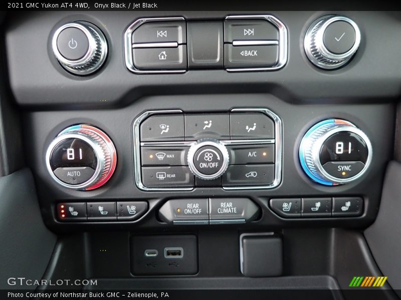 Onyx Black / Jet Black 2021 GMC Yukon AT4 4WD