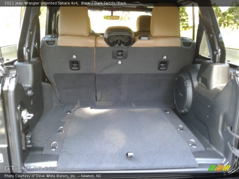  2021 Wrangler Unlimited Sahara 4x4 Trunk