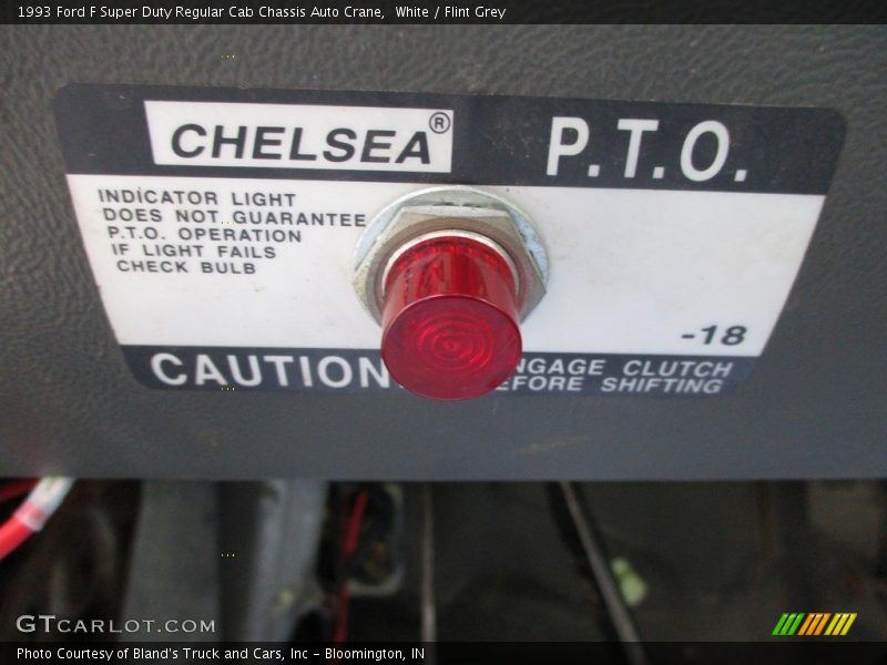 White / Flint Grey 1993 Ford F Super Duty Regular Cab Chassis Auto Crane