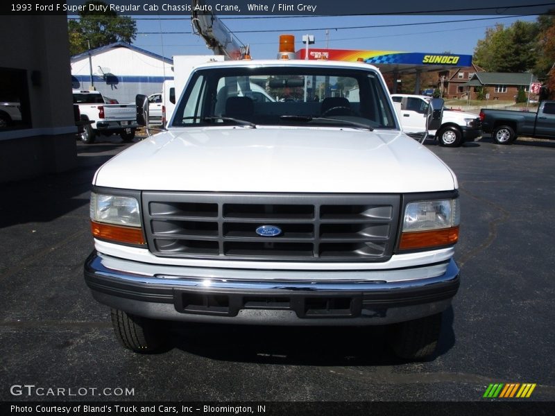 White / Flint Grey 1993 Ford F Super Duty Regular Cab Chassis Auto Crane