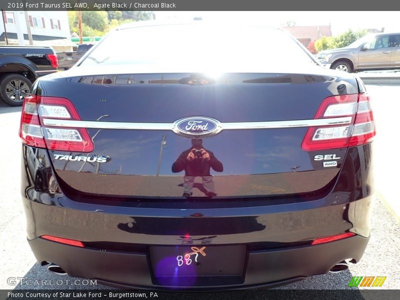 Agate Black / Charcoal Black 2019 Ford Taurus SEL AWD