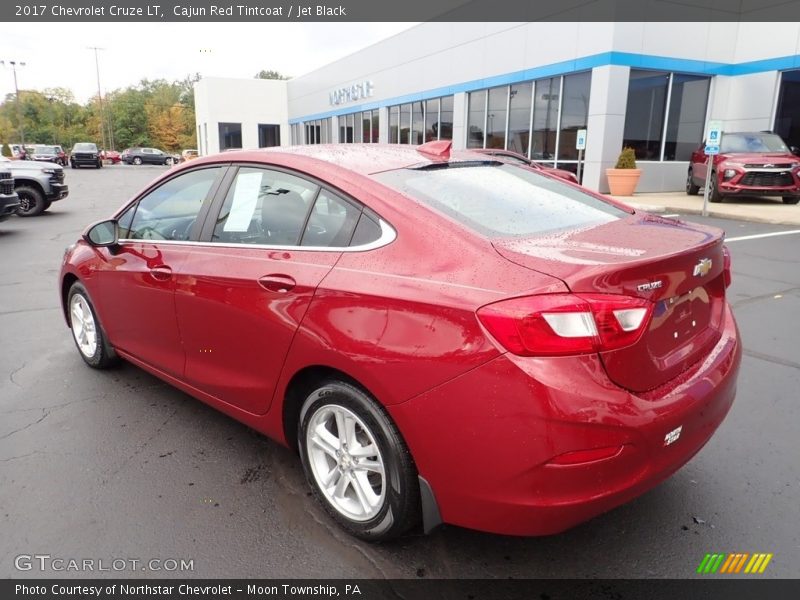 Cajun Red Tintcoat / Jet Black 2017 Chevrolet Cruze LT