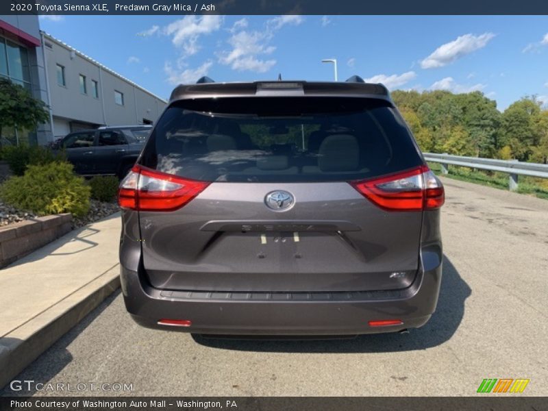 Predawn Gray Mica / Ash 2020 Toyota Sienna XLE