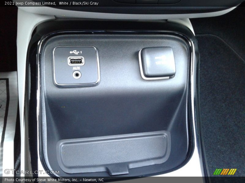 White / Black/Ski Gray 2021 Jeep Compass Limited