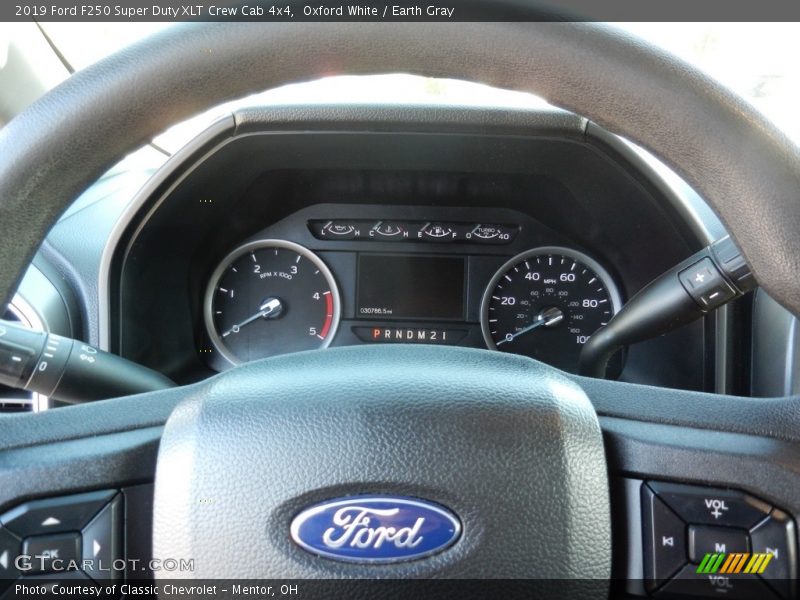Oxford White / Earth Gray 2019 Ford F250 Super Duty XLT Crew Cab 4x4