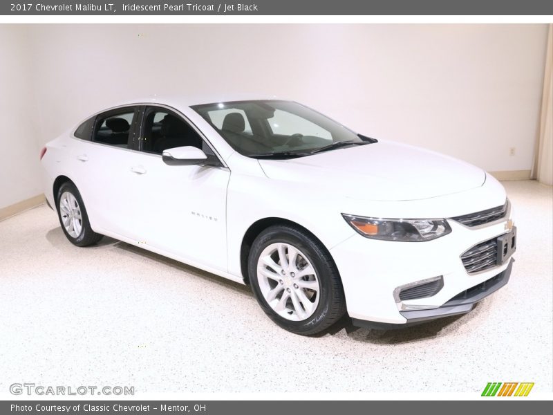 Iridescent Pearl Tricoat / Jet Black 2017 Chevrolet Malibu LT