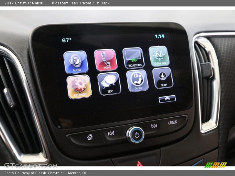 Iridescent Pearl Tricoat / Jet Black 2017 Chevrolet Malibu LT