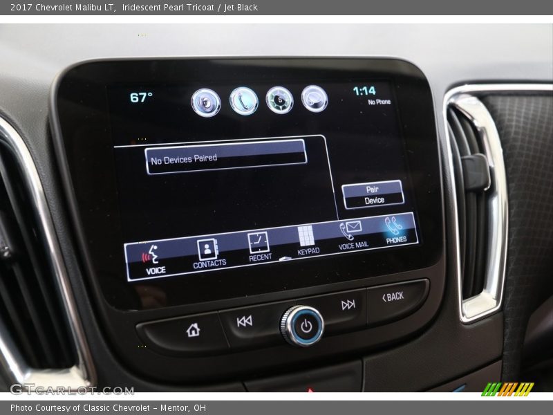 Iridescent Pearl Tricoat / Jet Black 2017 Chevrolet Malibu LT