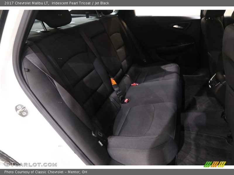 Iridescent Pearl Tricoat / Jet Black 2017 Chevrolet Malibu LT