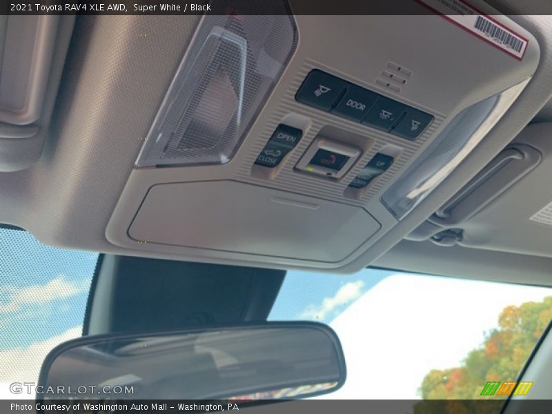 Super White / Black 2021 Toyota RAV4 XLE AWD