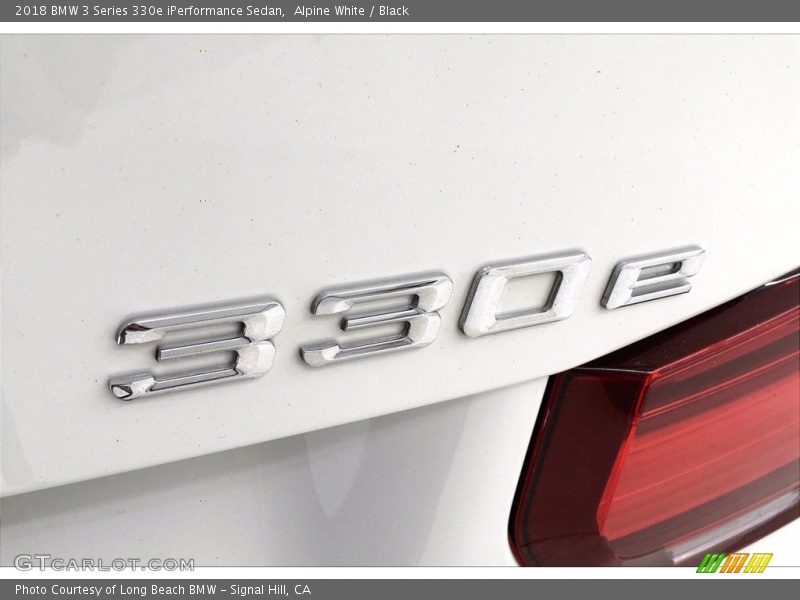 Alpine White / Black 2018 BMW 3 Series 330e iPerformance Sedan