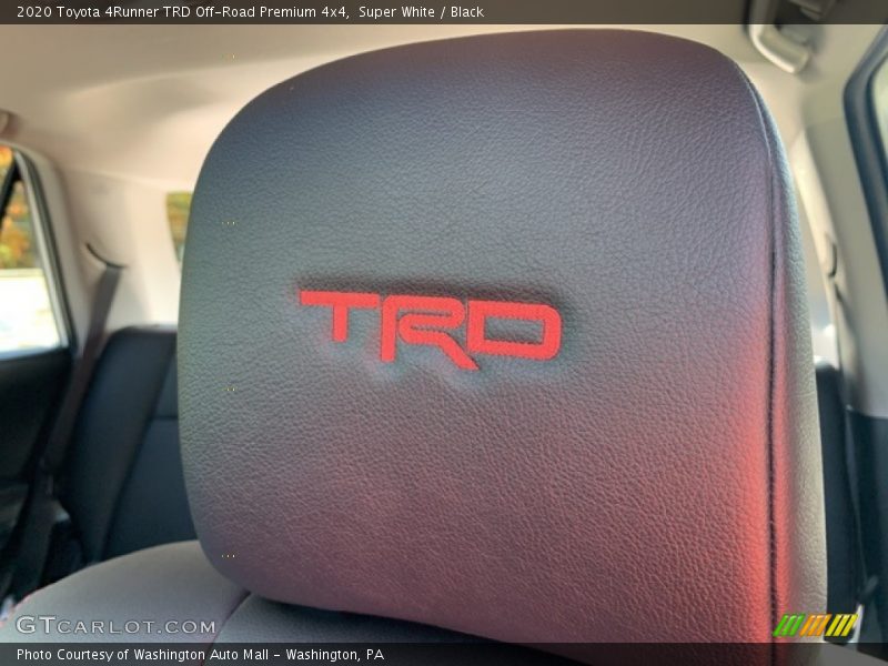 Super White / Black 2020 Toyota 4Runner TRD Off-Road Premium 4x4