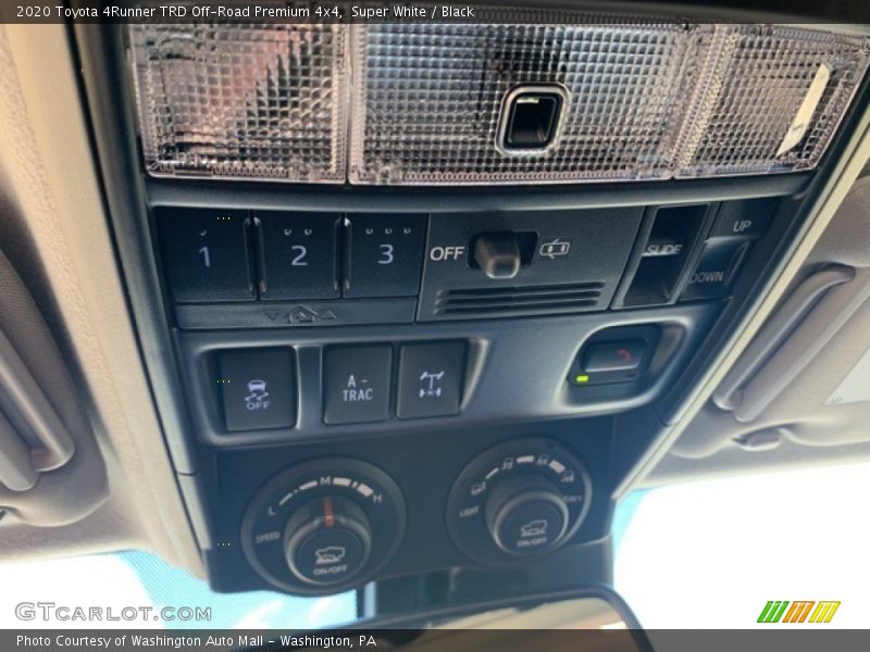Super White / Black 2020 Toyota 4Runner TRD Off-Road Premium 4x4