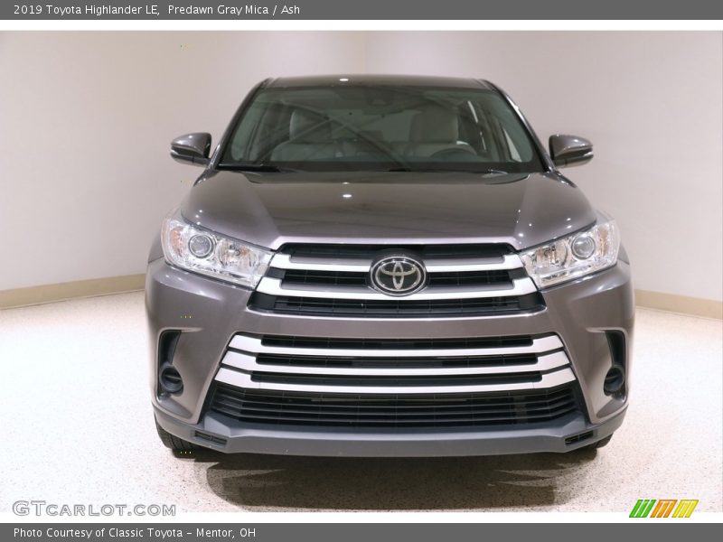 Predawn Gray Mica / Ash 2019 Toyota Highlander LE