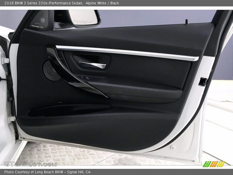 Alpine White / Black 2018 BMW 3 Series 330e iPerformance Sedan
